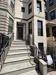 Rented by R New York