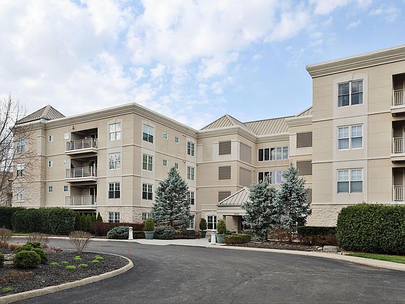 2nd image of 5745 Newbank Cir #405