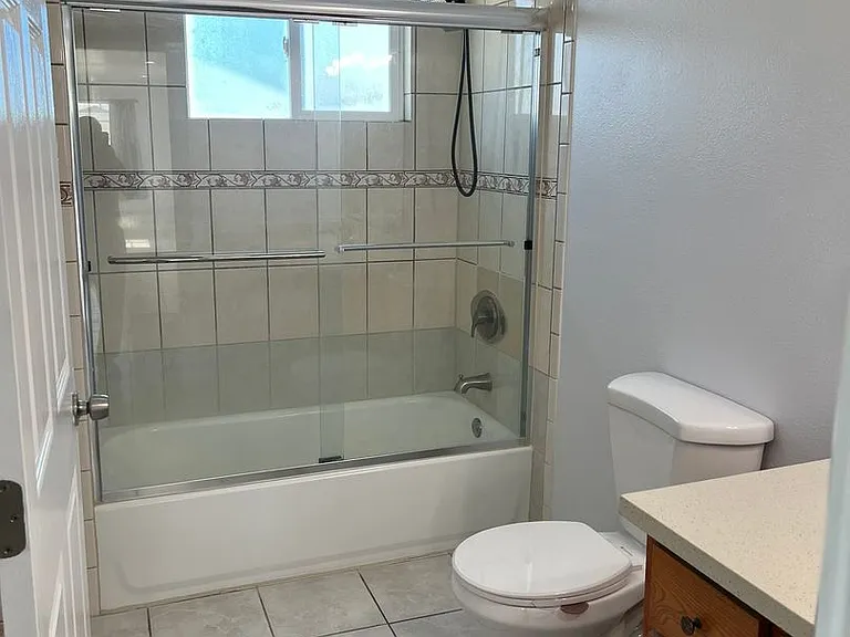 1454 N Gaviota Ave — Photo 11