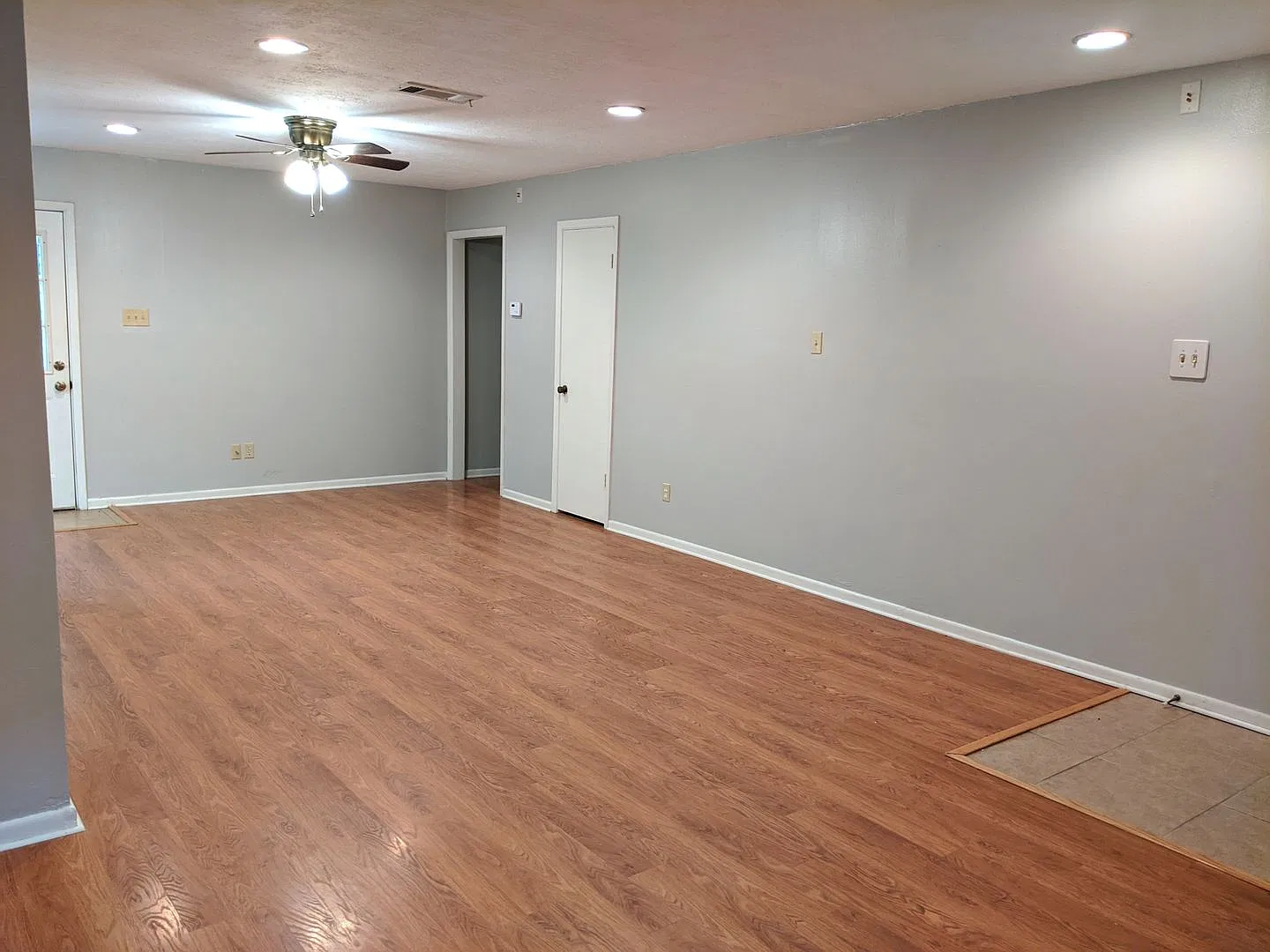 Aug Pre-Lease Cute 3 Bedroom Home In Bryan Close To Campus! — Photo 3