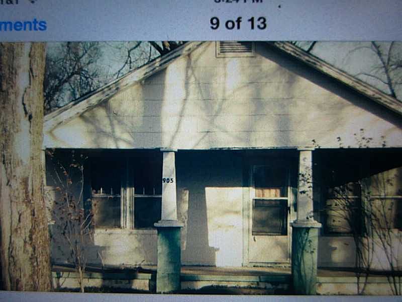 2nd image of 905 S B St