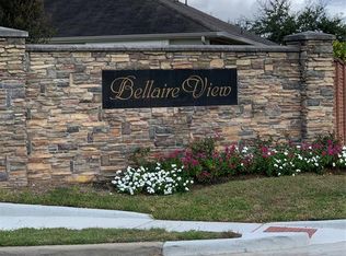 13919 Magnolia Lake Ln, Houston, TX 77083