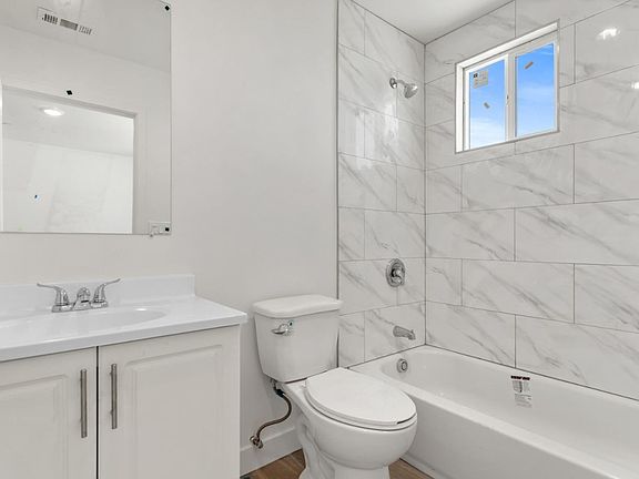 3rd image of 707 W 80th St #80-711BA
