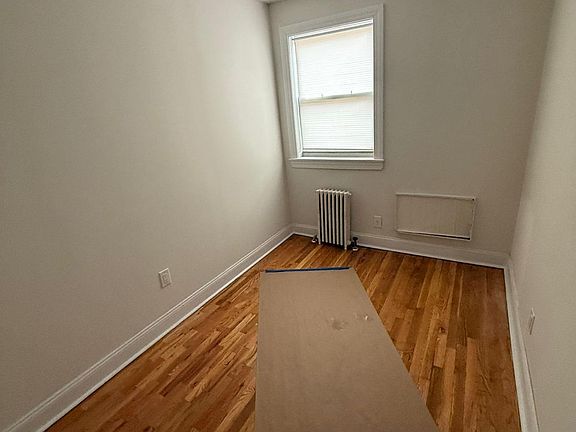 3rd image of 6939 225th St Floor 1