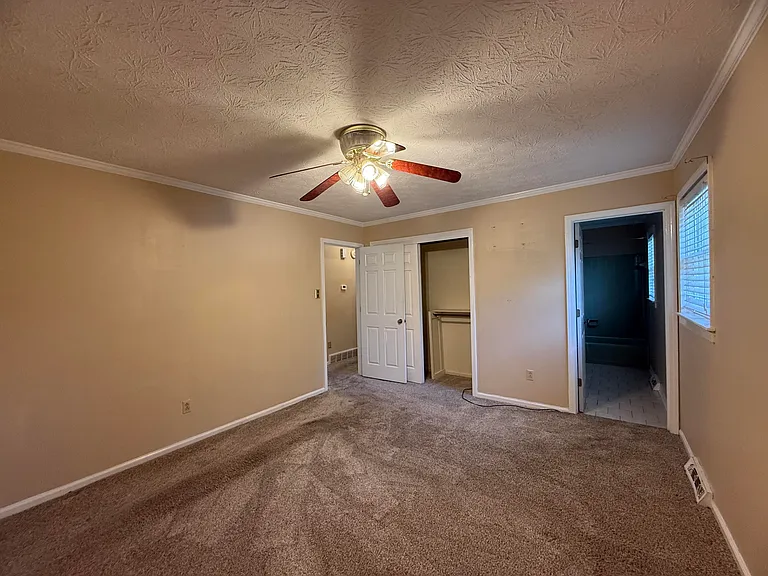 3924 Gladman Way — Photo 13