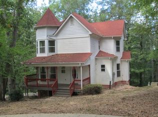 508 Eagles Harbor Dr, Hodges, SC 29653