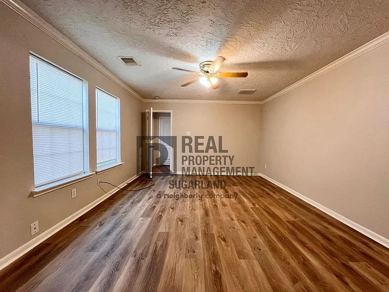 2706 Skyview Downs Dr — Photo 4