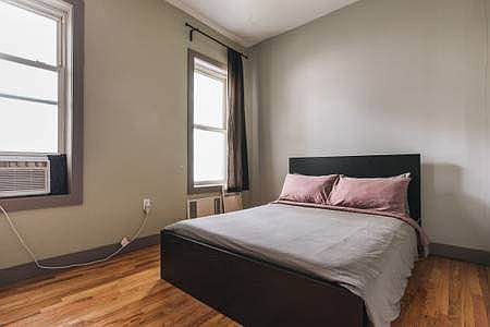3rd image of 644 Lafayette Ave APT 5
