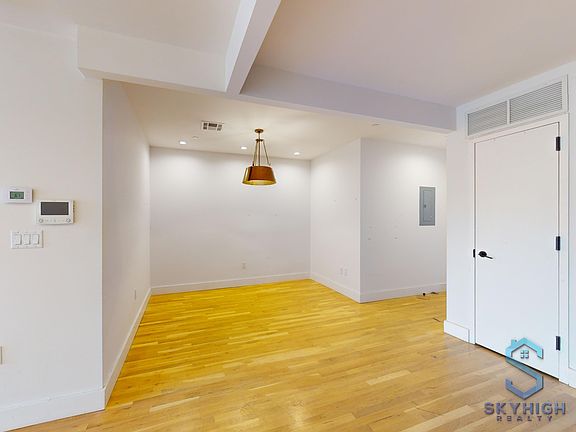 4th image of 153 Erasmus St #2A