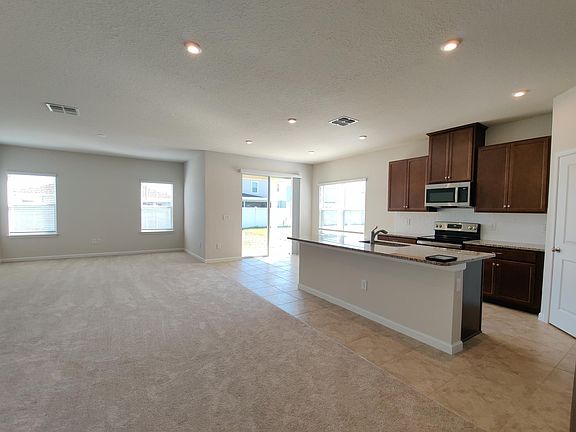 5th image of 7885 Greenway Ave