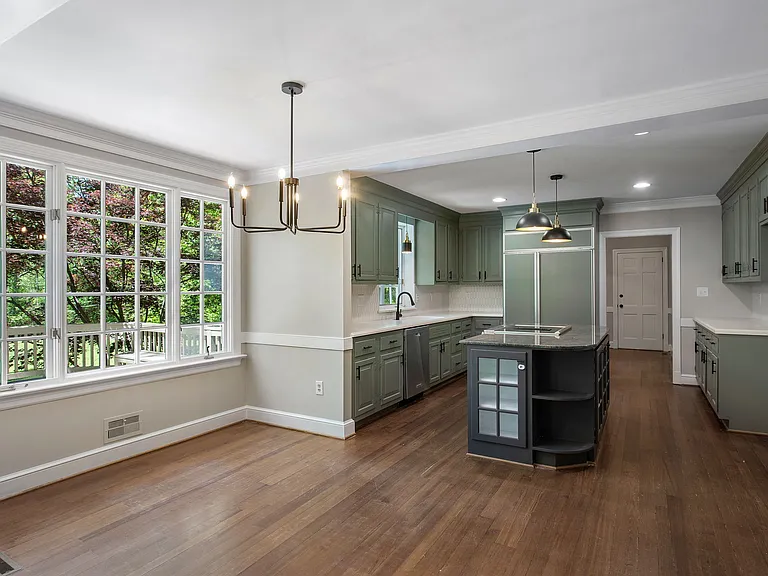 9900 Kingsbridge Rd — Photo 46