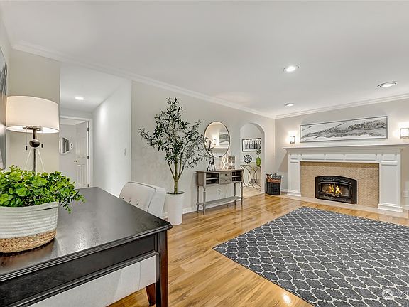 4th image of 4104 172nd Street SW