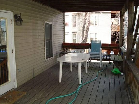 3rd image of 3125 N Paulina St APT 1R