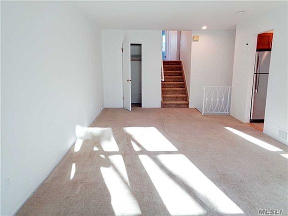 4th image of 1576 208th St #2