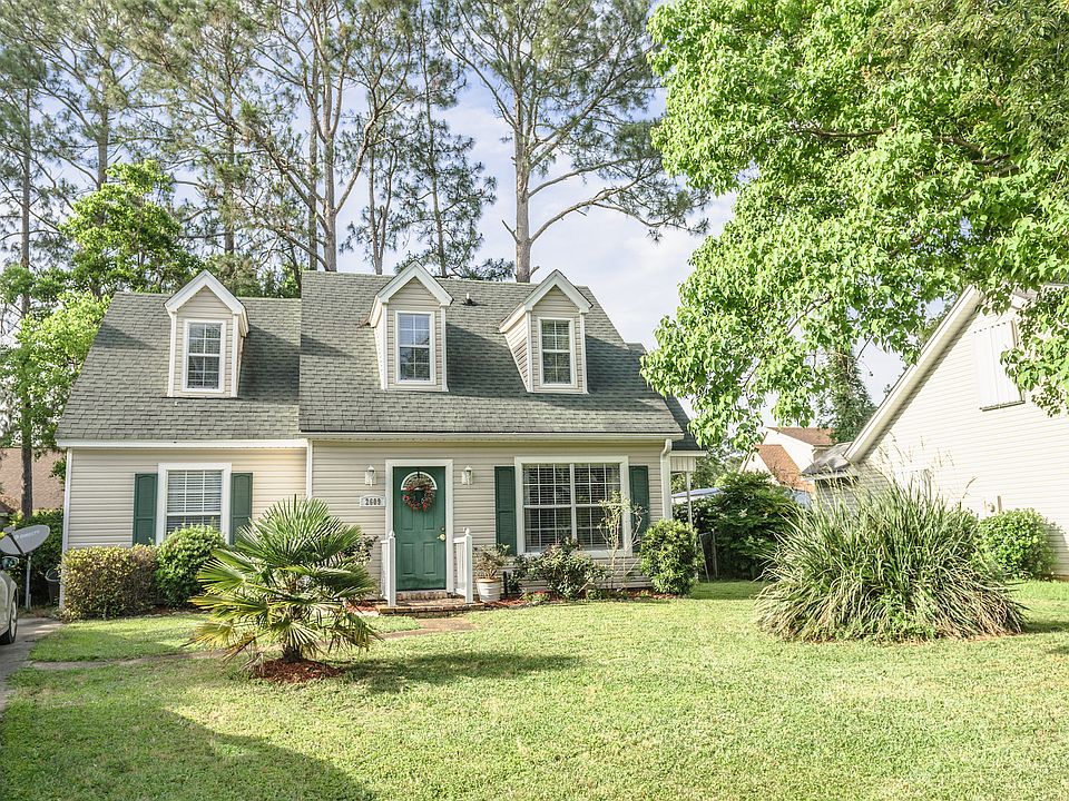 1st image of 2609 Windsor Ln N