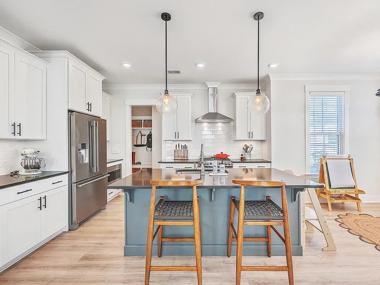 206 Winding Branch Dr — Photo 4