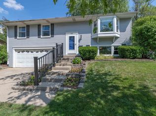 22 Aldon Rd W, Montgomery, IL 60538