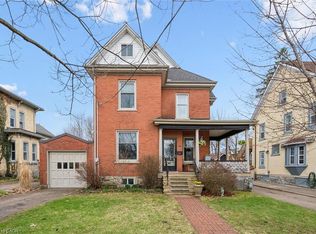 15 Samuel St, Kitchener, ON N2H1N9