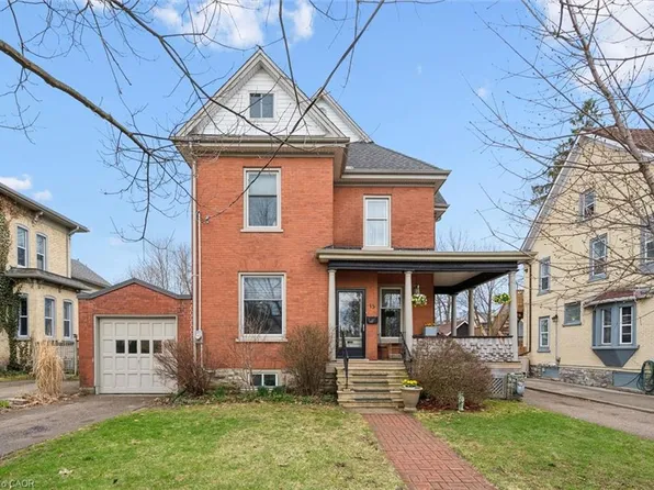 15 Samuel St, Kitchener, ON N2H 1N9