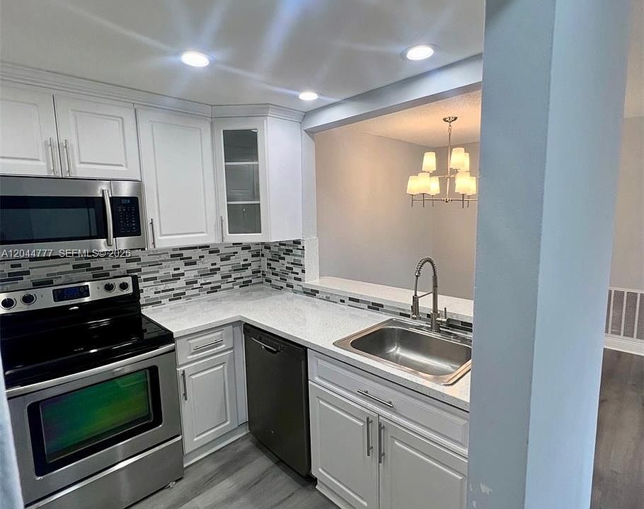1st image of 13685 NE 10th Ave APT 301