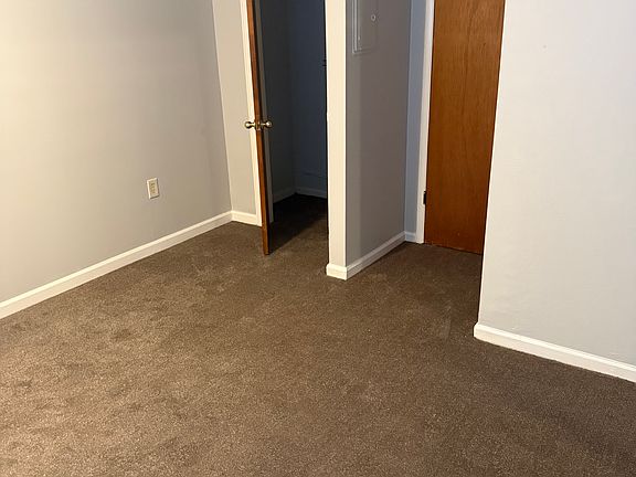 3rd image of 1152 York St APT A