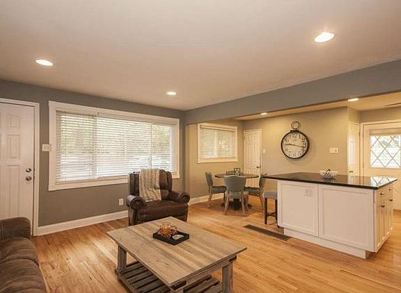 5th image of 7054 Dale Ave