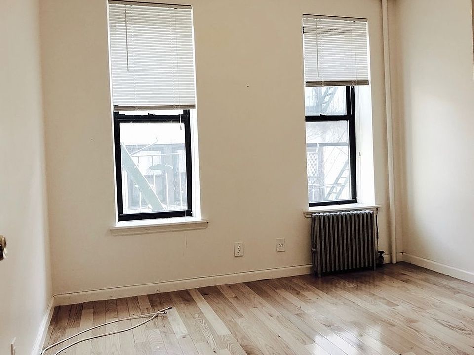 1st image of 80 Mulberry St APT 27
