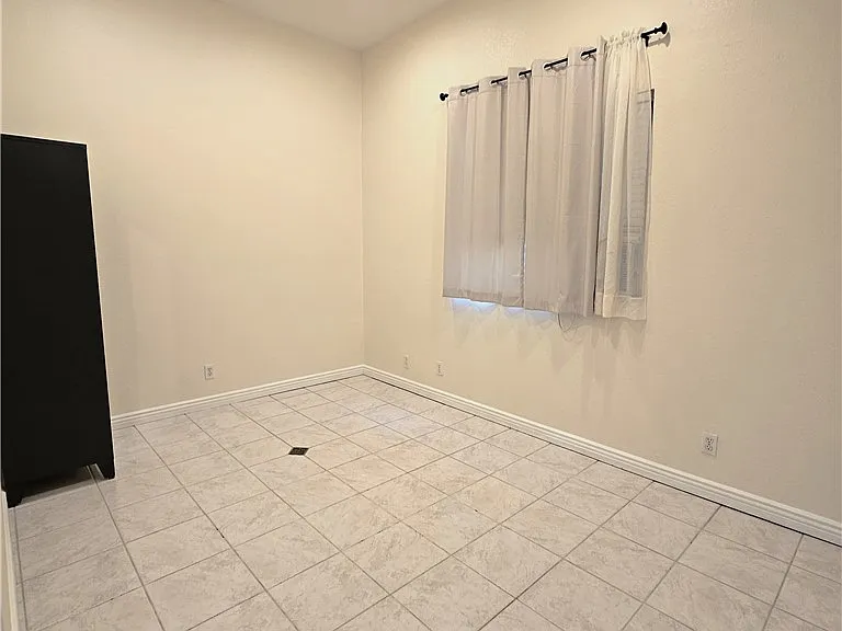 609 Lorena Ave — Photo 25
