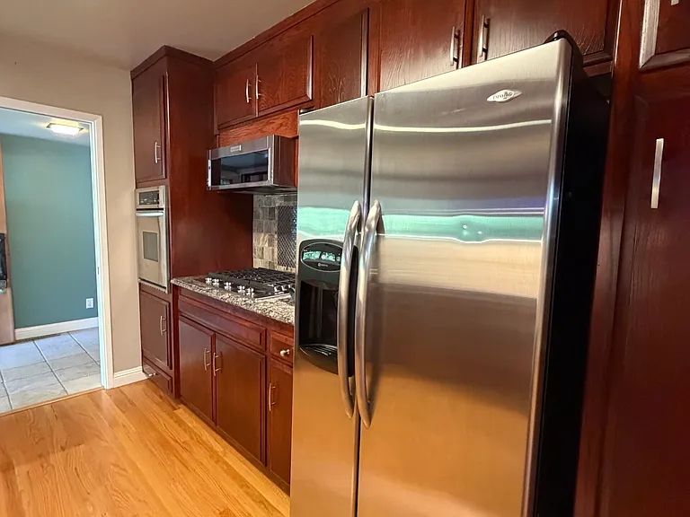 3743 Newark Dr — Photo 10