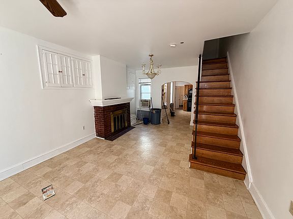 2nd image of 310 N Connell St