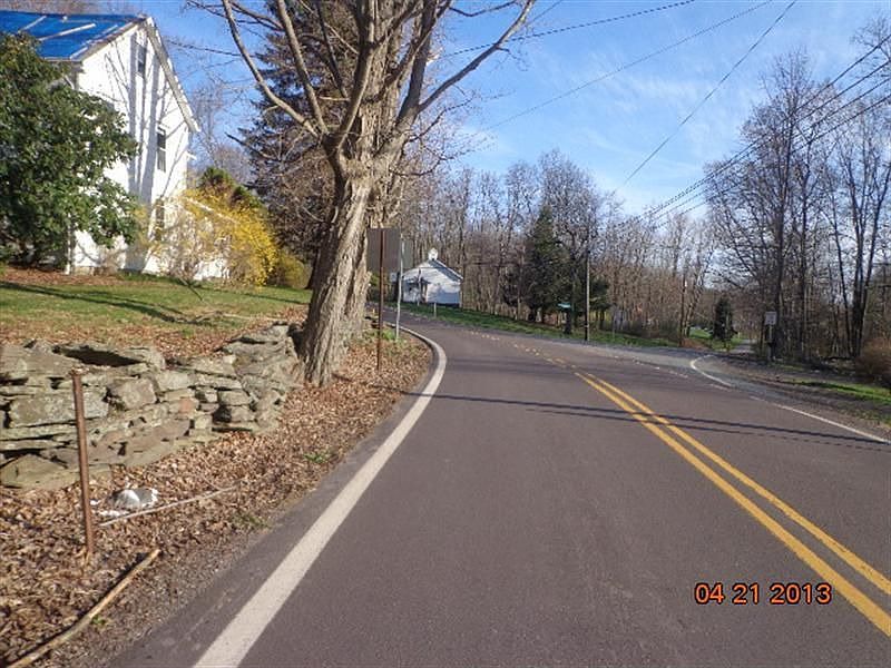 2nd image of 605 Lehman Outlet Rd