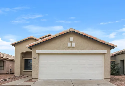 2165 E Donald Dr Photo 1