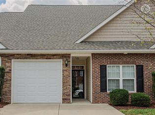 609 Village Lake Dr, Mebane, NC 27302