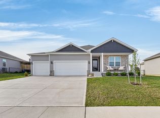 1606 Southbridge Dr, Adel, IA 50003