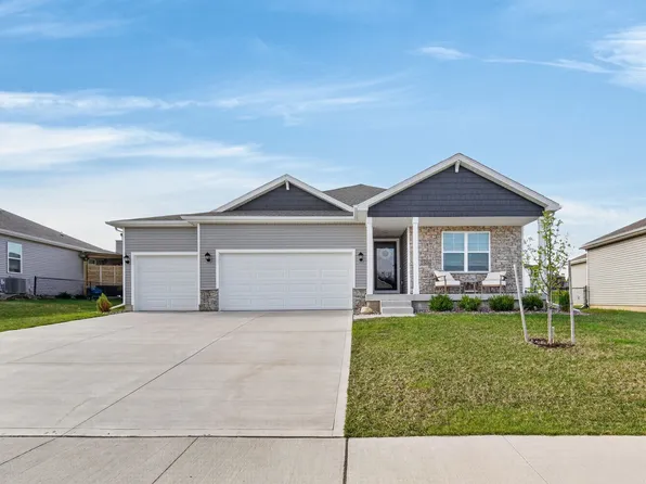 1606 Southbridge Dr, Adel, IA 50003