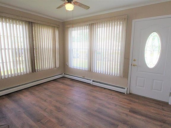 2nd image of 697 Jamaica Blvd
