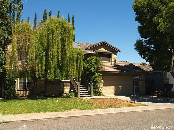 2nd image of 7062 Turnberry Ln