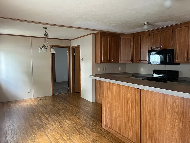 3951 S Mentor Ave #29 — Photo 7