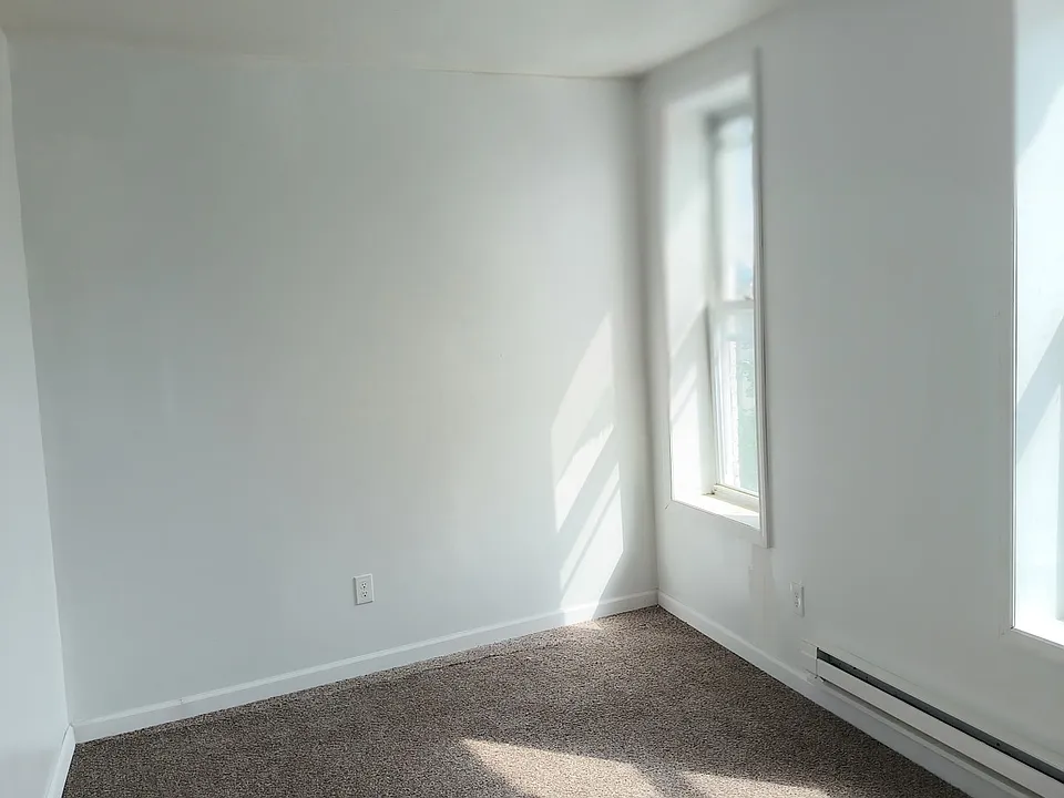 3 Myrtle Ave #2