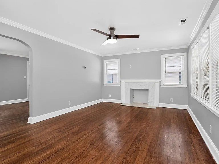 305 Sylvania Ave — Photo 5