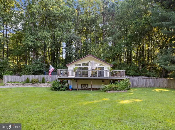 26962 Maple Dr, Mechanicsville, MD 20659