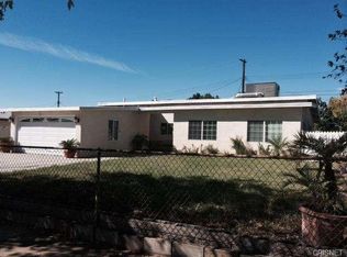 725 Jackman Ave, Sylmar, CA 91342