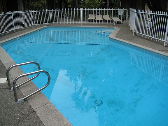 5th image of 1048 Continentals Way #27