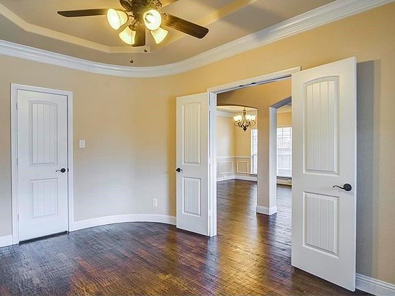 2nd image of 3617 Danbury Ln