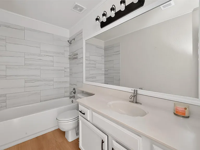 12215 Fetlock Dr — Photo 33