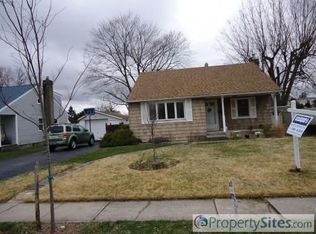 80 Herman Ave, North Babylon, NY 11703