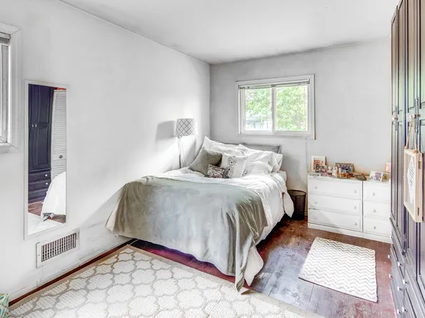 226 Whitman Drive image 12 of 20