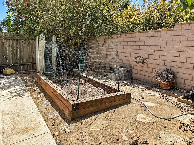 2507 S Patton Ave — Photo 23