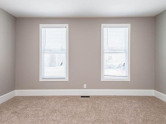 5th image of 10 Hawthorn St