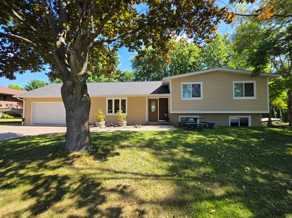1000 Marjorie St, Hammond, WI 54015